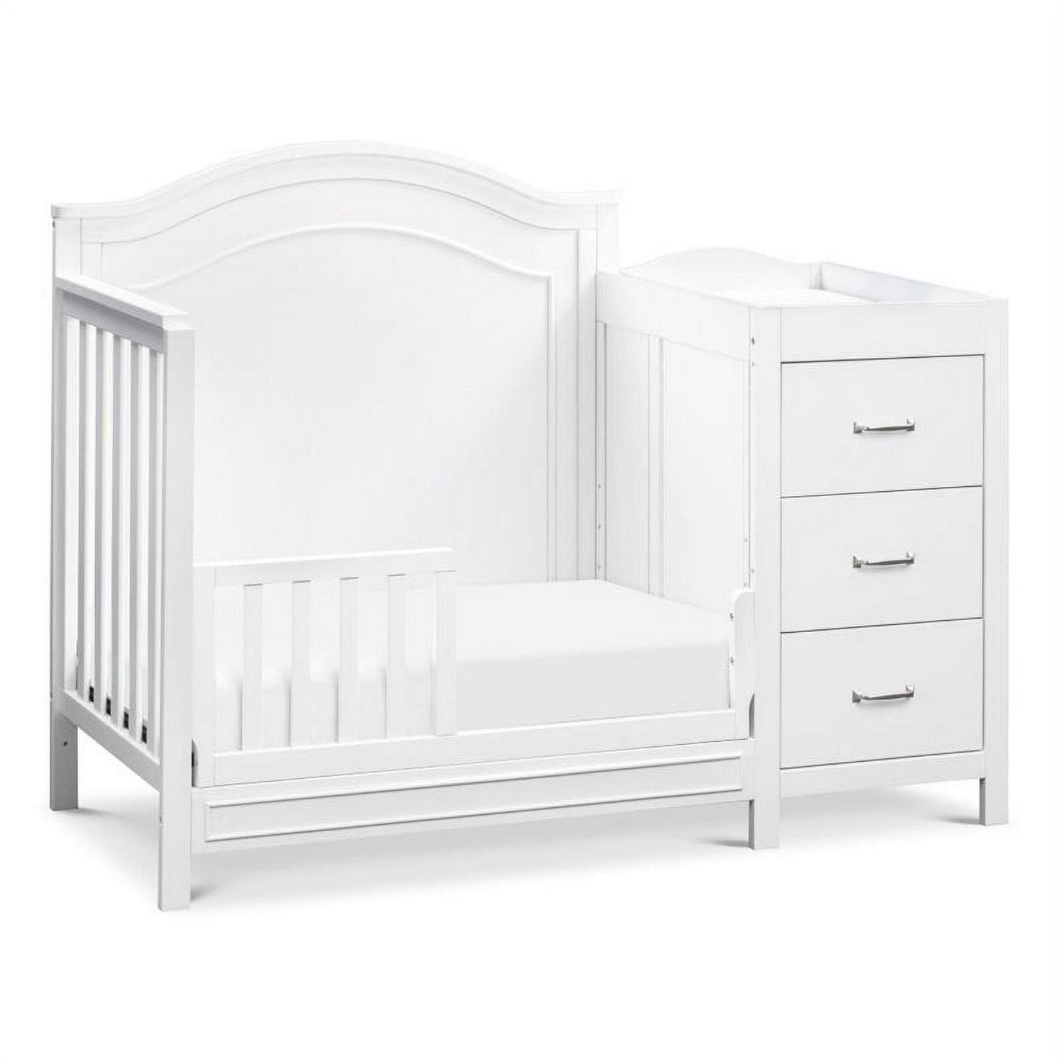 Davinci Charlie 4 - in - 1 Convertible Mini Crib & Changer in White