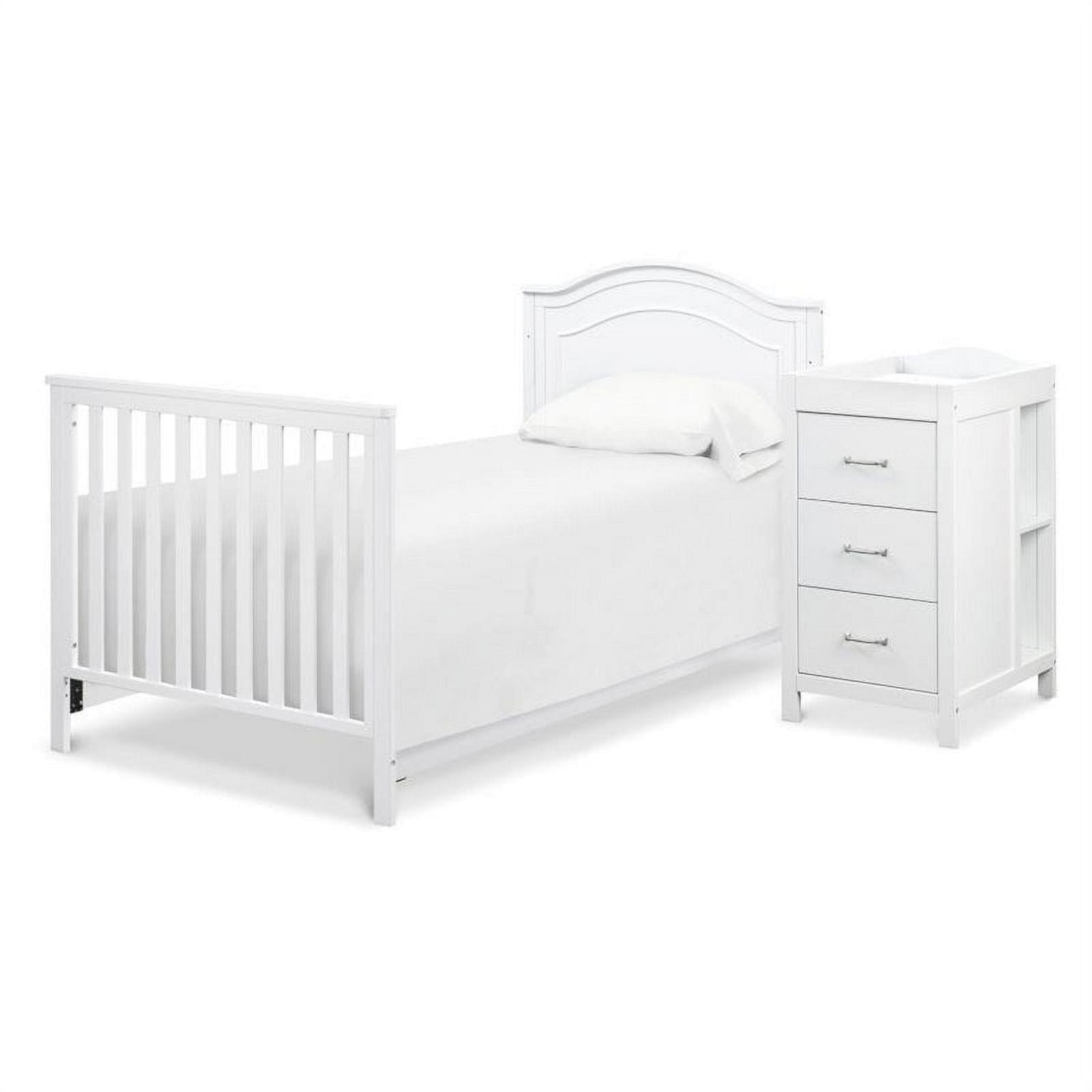 Davinci Charlie 4 - in - 1 Convertible Mini Crib & Changer in White